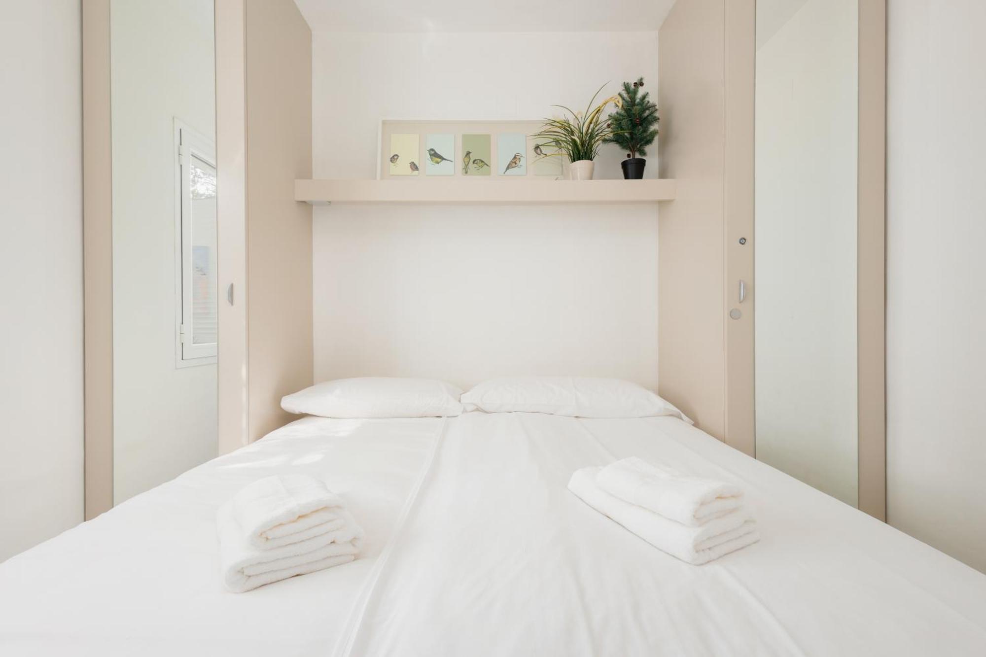 In First Line Complex In Urbanization Pueblo Mediterraneo, Apartment Marbella