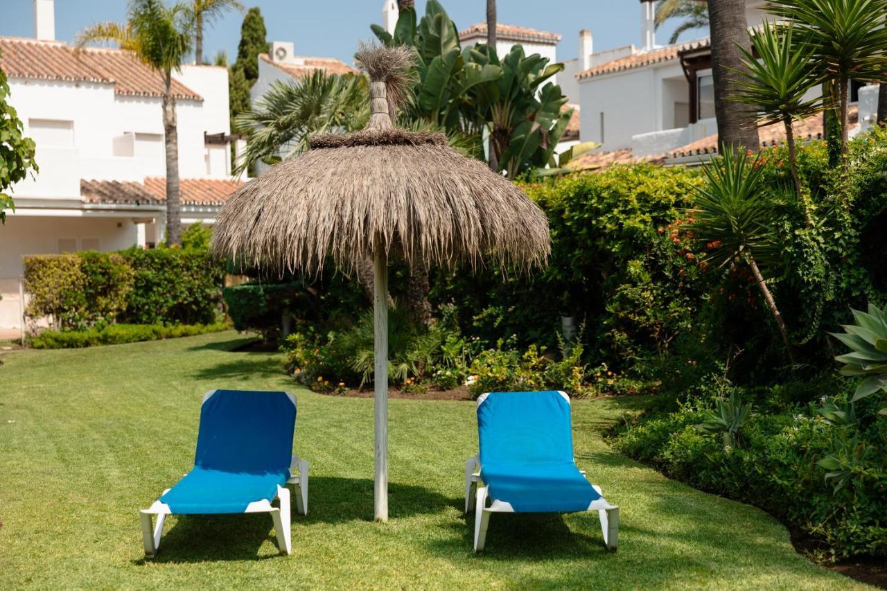 In First Line Complex In Urbanization Pueblo Mediterraneo, Apartemen