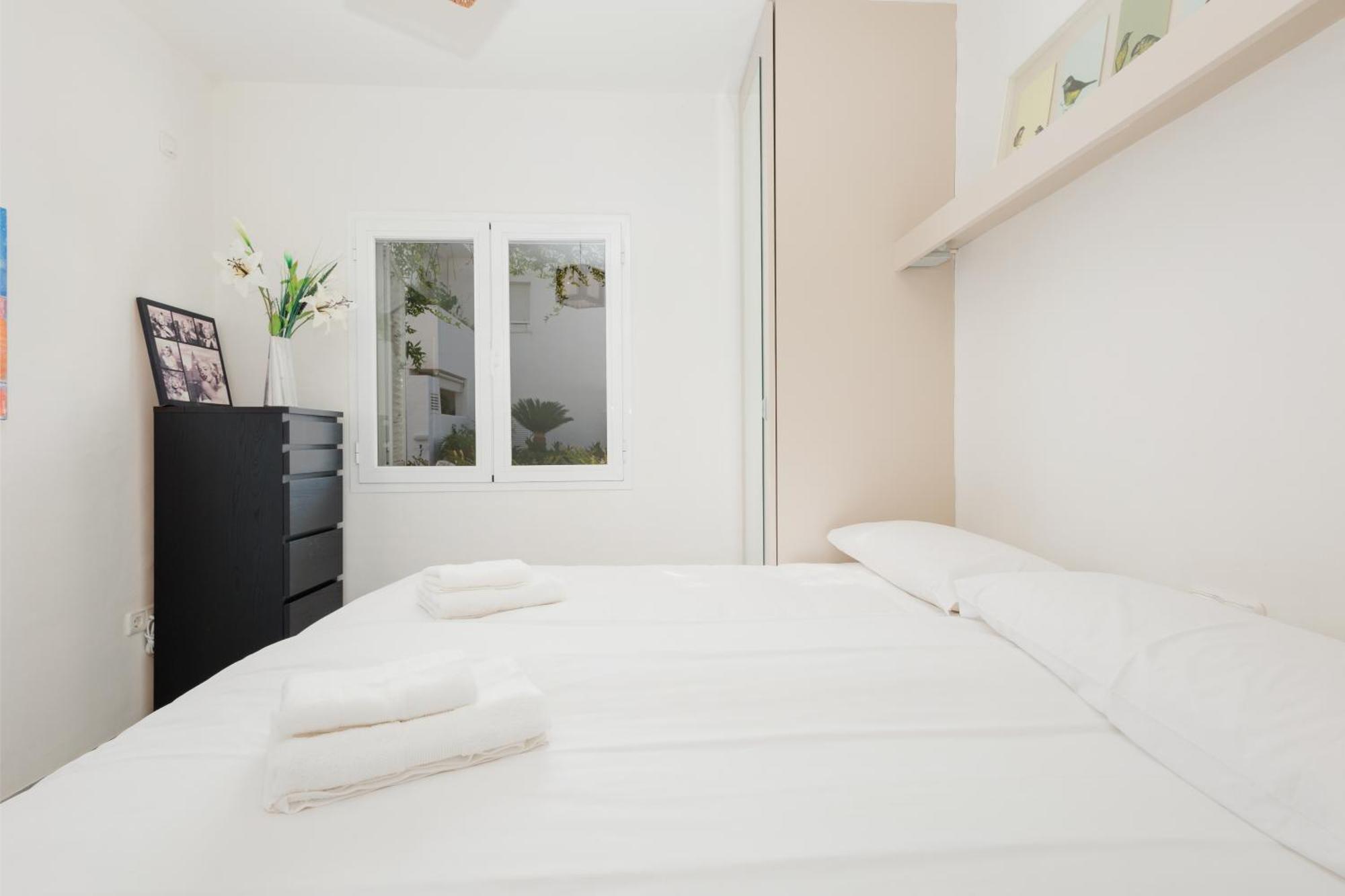 In First Line Complex In Urbanization Pueblo Mediterraneo, Apartemen Marbella